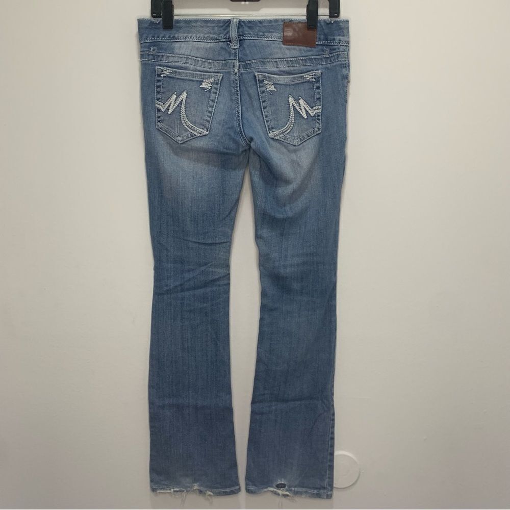 Maurice's Distressed Women's Jeans Size 1/2 Regular - Picture 6 of 8